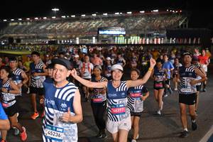 BIB: 
                            <button type="button" onclick="openModal(23981746)" class="btn btn-primary btn-sm float-right btn-popup" data-toggle="modal" data-target=".modal-high-quality">
                        <i class="fas fa-shopping-cart"></i> Add to Cart
                    </button>
                                            <button type="button" onclick="isThisMe(23981746, true)" class="btn btn-success btn-sm float-right btn-popup btn-isme hidden" data-toggle="tooltip" data-placement="bottom" title="นี่คือรูปของคุณใช่ไหม คลิกที่นี่เพื่อเอาเข้าอัลบั้ม">
                        <i class="fas fa-plus"></i> Add to album
                    </button>
                    <button type="button" onclick="isThisMe(23981746, false)" class="btn btn-warning btn-sm float-right btn-popup btn-isnotme hidden">
                        <i class="fas fa-ban"></i> Remove from album
                    </button>